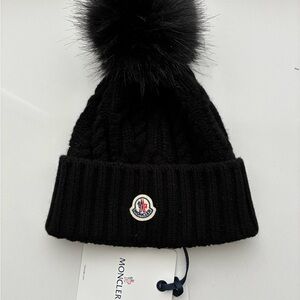 Moncler Berretto Tricot in Classic Black